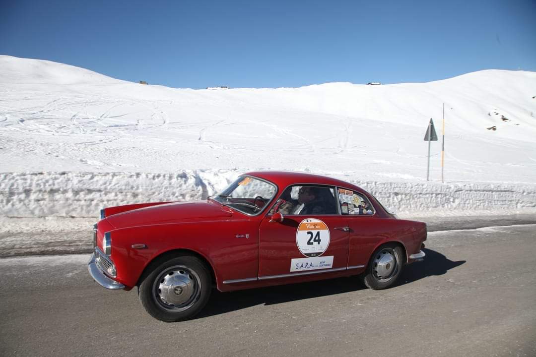 Libri, gare di sci e auto storiche: ecco come Cortina si prepara alle Olimpiadi 2026